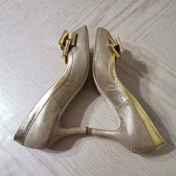 Amante Open Toe Pumps - Picture 6 of 16